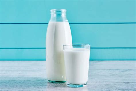 18 Clever Uses For Milk Besides Drinking It
