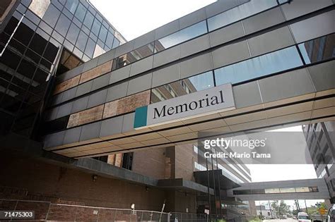 40 Memorial Medical Center New Orleans Stock Photos High Res Pictures