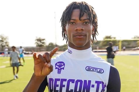 5 Star Jermaine Bishop Jr Commits To Texas Eyes 2 Way Role Yardbarker