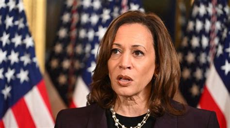 5 Ways Kamala Harris Is Teaching Young People To Stand Up For