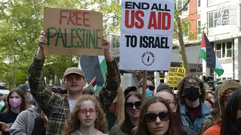 Anti Israel Protests On College Campuses Face Bipartisan Criticism