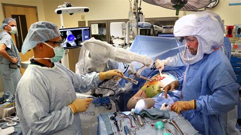 Best Orthopaedic Surgeon For Hip Fracture Bipolar Hip Repair Surgery In