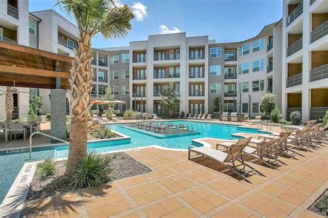 Century Medical District Apartments Dallas Tx Apartments Com