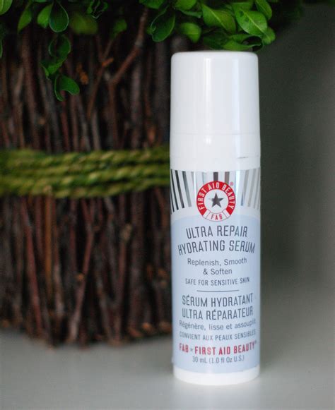 Franish Beauty Tuesday First Aid Beauty Ultra Repair Hydrating Serum