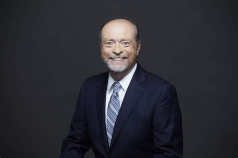 Georgetown Law Dean William Treanor Right Introduces U S Supreme