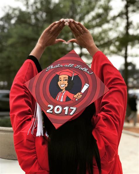 Graduate School In Style With These 50 Fun And Creative Graduation Cap