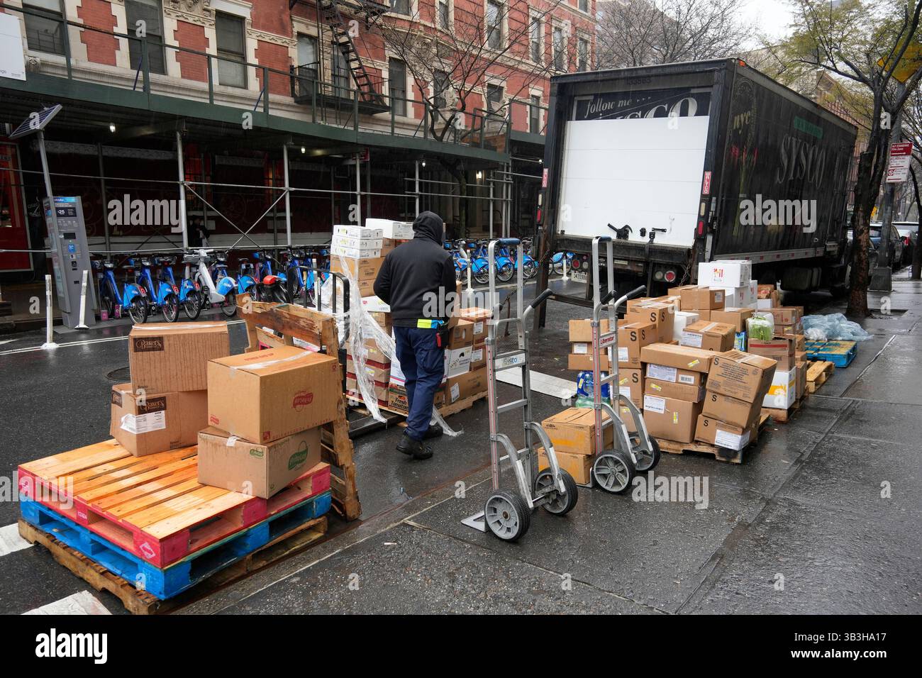 Grocery Deliveries In Sharing Economy The New York Times