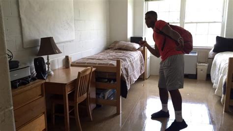 Guy College Dorm Room Georgetown College Ky Residence Hall Guys