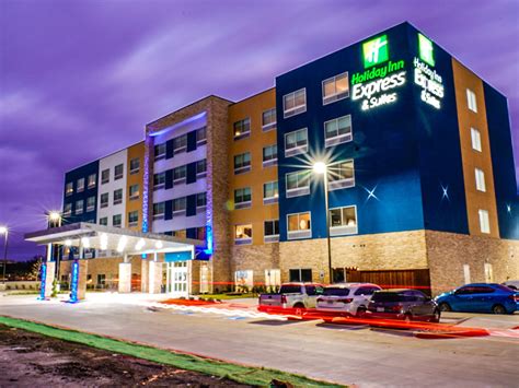Holiday Inn Express Suites Dallas Market Ctr Love Field Dallas