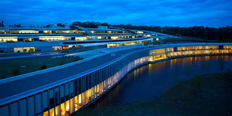 Howard Hughes Medical Center