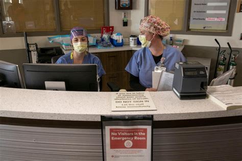 In Colorado S Emergency Rooms The Coronavirus Pandemic Is Scaring