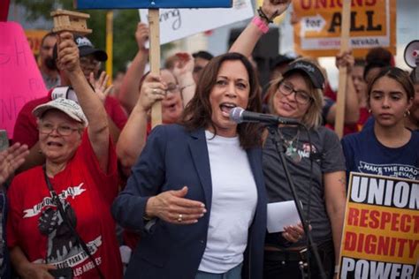 Kamala Harris Visits Las Vegas Mcdonald S To Protest With Workers For