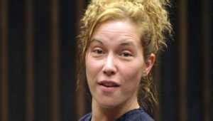 Kimberly Anne Scott Bio Net Worth Height Boyfriend Body Affair Married