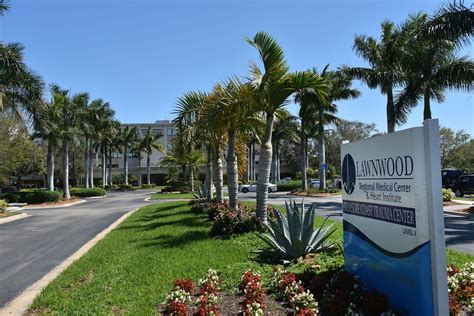 Lawnwood Regional Medical Center And Heart Institute In Fort Pierce Fl