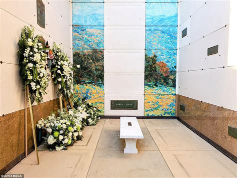 Matthew Perry S Secret Burial Spot Republic World