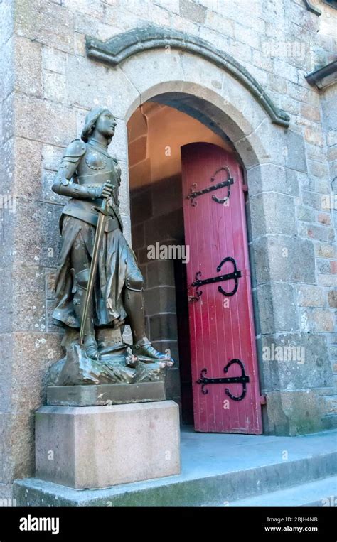 Mont St Michelle France October 30 2015 Statue Of Joan Of Arc