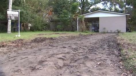 My Driveway S Gone Florida Woman Says Concrete Slab Outside Her Home