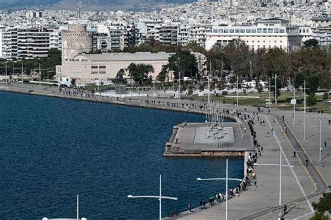 Photos Show How Covid 19 Spike Puts Pressure On Medical Systems Good