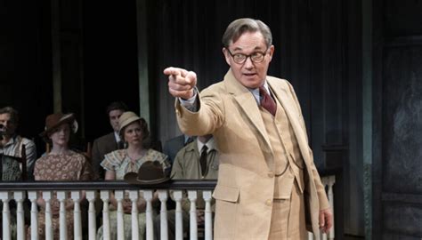 Richard Thomas Rises As Atticus In Sorkin Adaptation Of To Kill A