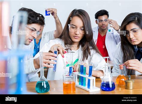 Students Chemistry Hi Res Stock Photography And Images Alamy
