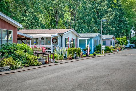 Terrace Mobile Home Park Living