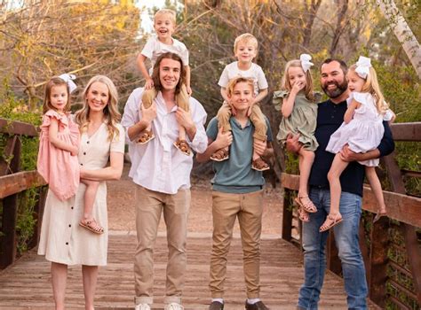 The Scott Family Has Seven Children The Five Quintuplets Are Now