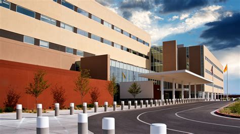 Unm Sandoval Regional Medical Center Hospital Modern Building Facade