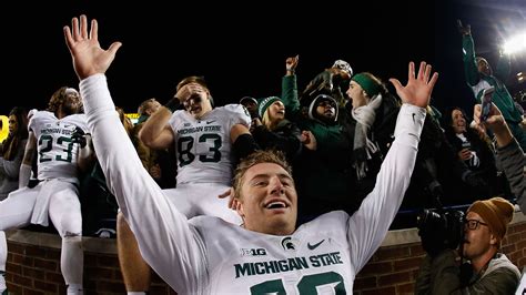 Watch Michigan State Beats Michigan On Shocking Final Play