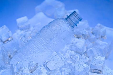 What Happens If Bottled Water Freezes Forfreezing Com